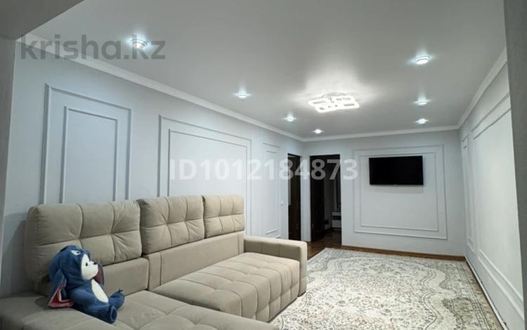 3-бөлмелі пәтер · 65 м² · 2/5 қабат, 18-й мкр. 11, бағасы: 28.5 млн ₸ в Шымкенте, Енбекшинский р-н — фото 2