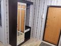 2-бөлмелі пәтер · 58 м² · 1/5 қабат, мкр 8, 101 стрелковой бригады 18 — Супермаркет Дина, бағасы: 25 000 ₸ в Актобе