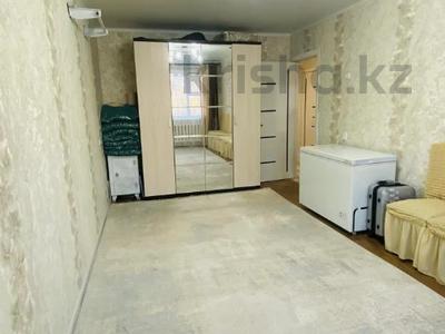 3-бөлмелі пәтер · 67 м² · 2/5 қабат, Майкудук, 14й микрорайон, бағасы: 15 млн ₸ в Караганде, Алихана Бокейханова р-н