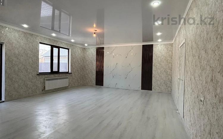 Отдельный дом · 4 комнаты · 125 м² · 7 сот., 𝐆𝐚𝐥𝐢 𝐎𝐫𝐦𝐚𝐧𝐨𝐯𝐚 118 — 𝐙𝐨𝐥𝐨𝐭𝐨𝐢 𝐤𝐯𝐚𝐝𝐫𝐚𝐭 𝐠𝐨𝐫𝐨𝐝𝐚 𝐓𝐚𝐥𝐝𝐲𝐤𝐨𝐫𝐠𝐚𝐧 - 𝐂𝐞𝐧𝐭𝐫 - 𝐄𝐤𝐬𝐤𝐥𝐲𝐮𝐳𝐢𝐯 - 𝐙𝐯𝐨𝐧𝐢! 𝐀𝐠𝐞𝐧𝐭𝐬𝐭𝐯𝐨 𝐋𝐈𝐃𝐄𝐑! за 39 млн 〒 в Талдыкоргане — фото 2