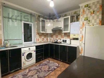 2-бөлмелі пәтер, 100 м², 3/5 қабат тәулігіне, Желтоксан — Байтурсынова, бағасы: 10 000 〒 в Шымкенте, Аль-Фарабийский р-н