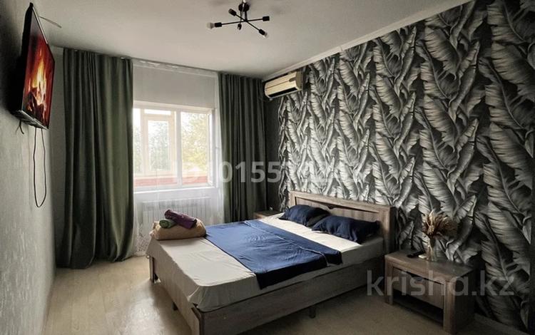 1-бөлмелі пәтер · 41 м² · 2/3 қабат, Абая 110/2, бағасы: 9 000 ₸ в Уральске — фото 2