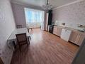1-бөлмелі пәтер · 80 м², Жургенева 58 — 2 школа, бағасы: 130 000 ₸ в Актобе, мкр. Курмыш — фото 4