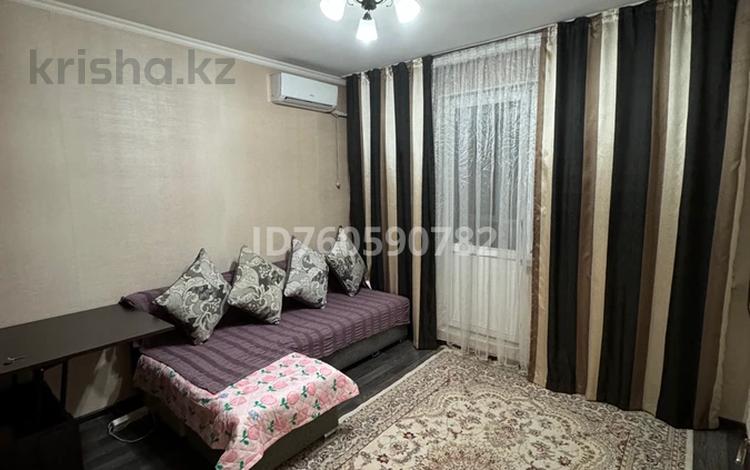 1-комнатная квартира · 37 м² · 7/9 этаж, мкр Аксай-1А — Толе би/Яссауи за 200 000 〒 в Алматы, Ауэзовский р-н — фото 2