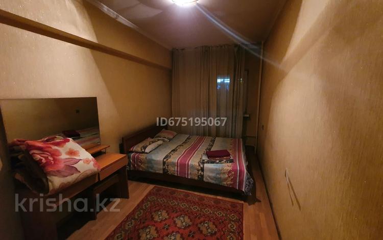 2-комнатная квартира, 75 м², 4/9 этаж посуточно, Назарбаева 77 за 14 000 〒 в Алматы — фото 2