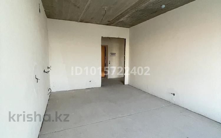 3-бөлмелі пәтер · 78.2 м² · 2/9 қабат, Шафика Чокина 4, бағасы: 45 млн ₸ в Астане, Нура р-н — фото 2