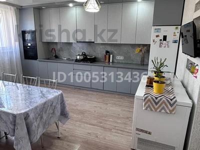 4-комнатная квартира · 109 м² · 5/5 этаж, мкр Женис 21 за 35 млн 〒 в Уральске