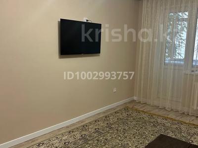 1-комнатная квартира · 33 м² · 3/5 этаж, мкр 4 17 за 11 000 ₸ в Уральске