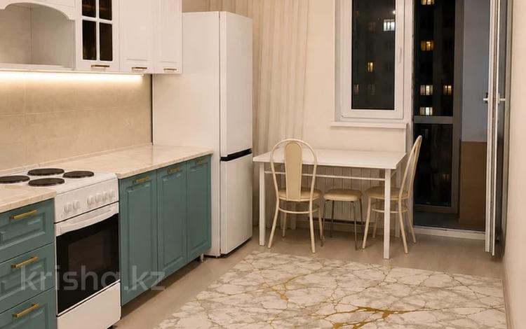 1-комнатная квартира · 40 м² · 5/14 этаж, мкр Туран-2 — Алатау Батыра за 140 000 ₸ в Шымкенте, Каратауский р-н — фото 2