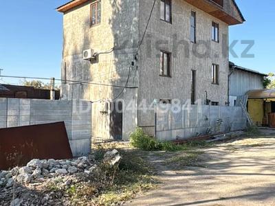 Отдельный дом · 6 комнат · 250 м² · 0.2 сот., Сейфуллина 391 — Тобоякова за 45 млн ₸ в Алматы, Жетысуский р-н
