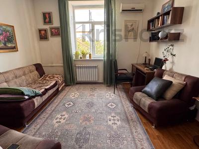 3-комнатная квартира · 76.5 м² · 3/3 этаж, Назарбаева 117 за 60 млн ₸ в Алматы, Алмалинский р-н