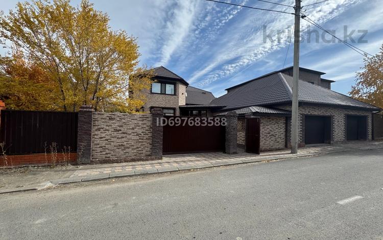 Отдельный дом · 6 комнат · 300 м² · 5 сот., Богембай Батыра 21/1 за 130 млн 〒 в Экибастузе — фото 2