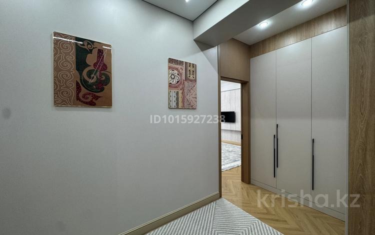 2-комнатная квартира · 90 м² · 5/10 этаж, 40-й мкр 2 за 400 000 ₸ в Актау — фото 2