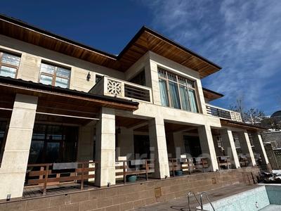 Отдельный дом · 6 комнат · 780 м² · 30 сот., мкр Бутаковка за ~ 1.2 млрд 〒 в Алматы, Медеуский р-н