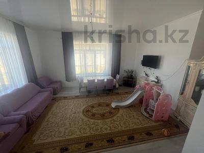 Отдельный дом · 4 комнаты · 310 м² · 10 сот., Жастар 1 за 45 млн 〒 в Талдыкоргане