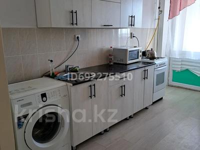 1-бөлмелі пәтер · 40 м² · 7/9 қабат, Береке ш/а., Береке м-он 21, бағасы: 13 млн ₸ в Атырау, мкр Береке