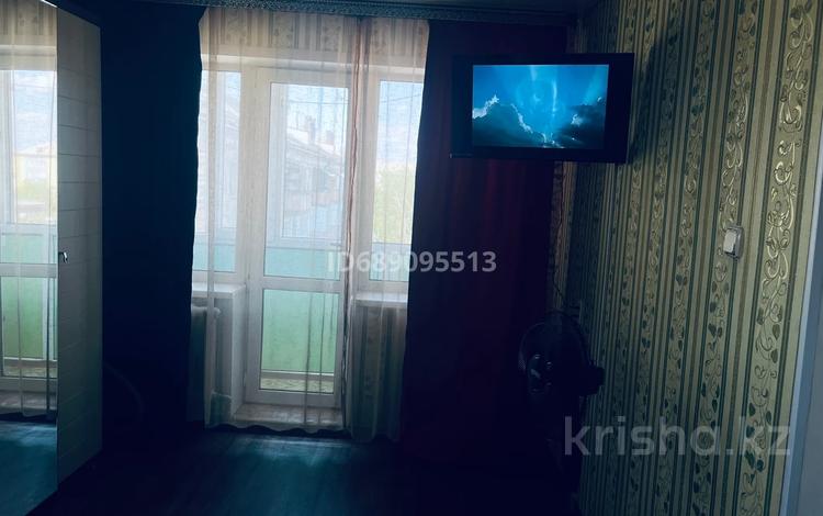1-комнатная квартира · 30 м² · 5/5 этаж, 410 квартал 2 — Магазин Виктор за 8 000 ₸ в Семее, Красный Кордон — фото 10