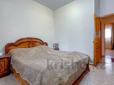 4-комнатная квартира · 83 м² · 1/5 этаж, Утепова 21а за 65 млн ₸ в Алматы, Бостандыкский р-н