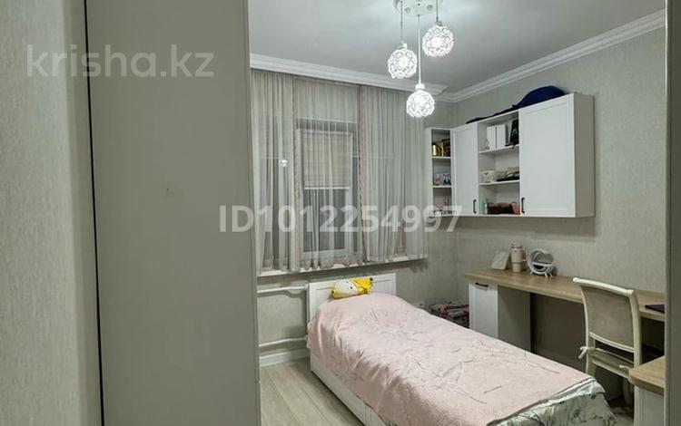 3-бөлмелі пәтер · 70 м² · 6/9 қабат, мкр Аксай-2 35, бағасы: 53 млн ₸ в Алматы, Ауэзовский р-н — фото 2