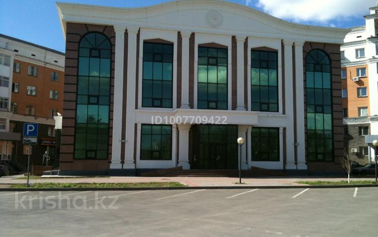Еркін, кеңселер, дүкендер мен бутиктер, қоймалар, қоғамдық тамақтану орны, фитнес және спорт, медорталықтар мен дәріханалар, ойын-сауық, кабинеттер және жұмыс орындары, студиялар · 674 м², бағасы: ~ 4.4 млн ₸ в Астане, р-н Байконур — фото 2