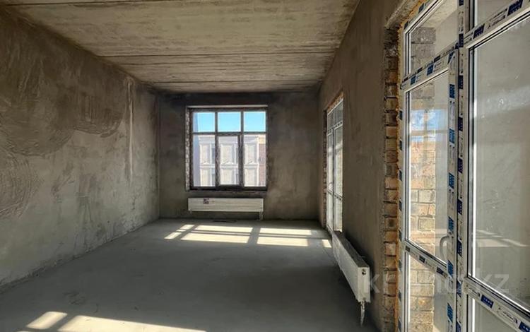 5-комнатная квартира · 178 м² · 3/4 этаж, мкр. Таугуль 2 Б за 70 млн ₸ в Караганде, Казыбек би р-н — фото 2