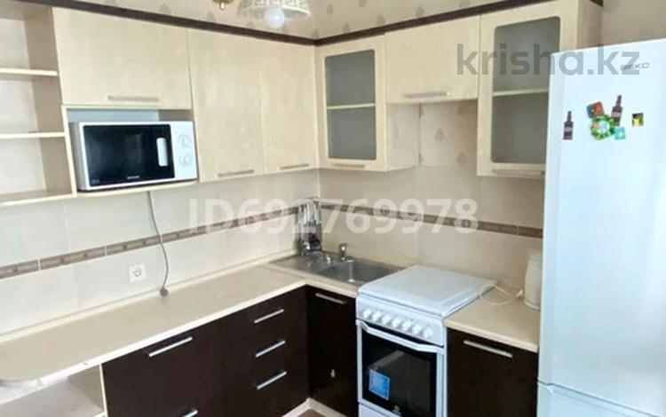 2-бөлмелі пәтер, 60 м², 8/14 қабат ай сайын, Сарайшык 5, бағасы: 220 000 〒 в Астане, Есильский р-н — фото 2