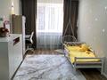 3-бөлмелі пәтер · 98 м², мкр Строитель 39/3, бағасы: 42 млн ₸ в Уральске — фото 7