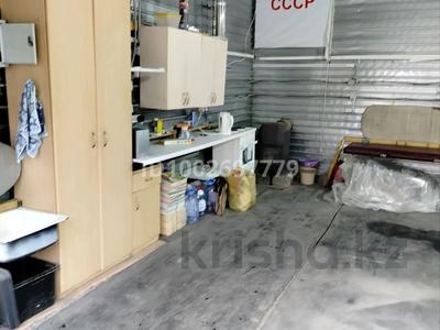 Гаражи и паркинги в Павлодарской обл.: Гараж · 27 м² · Ледовского 27 за 2.6 млн 〒 Гараж · 27 м² · Ледовского 27 за 2.6 млн 〒 в Павлодаре