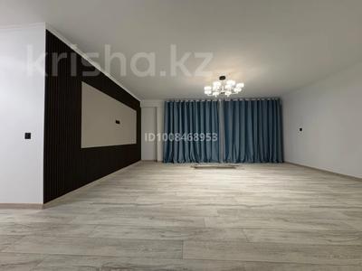 3-бөлмелі пәтер · 103 м² · 1/10 қабат, Қазыбек би 7/3, бағасы: 44 млн ₸ в Усть-Каменогорске