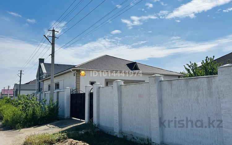 Отдельный дом · 5 комнат · 256 м² · 7 сот., Самал за 70 млн ₸ в Актау, мкр Приморский — фото 2