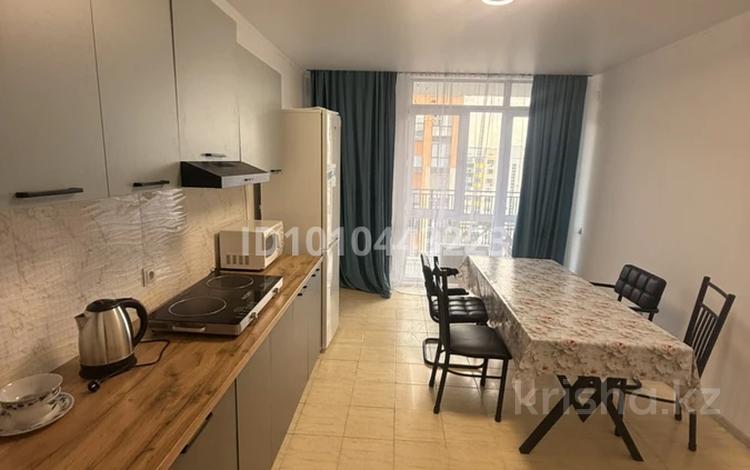 2-бөлмелі пәтер · 76 м² · 9/10 қабат, мкр Шугыла 340/66, бағасы: 280 000 ₸ в Алматы, Наурызбайский р-н — фото 8