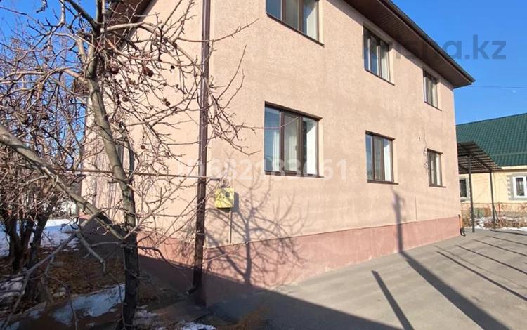 Отдельный дом • 8 комнат • 300 м² • 12 сот., Село Кызылкайрат, Абая 140 за 60 млн 〒 в  — фото 2