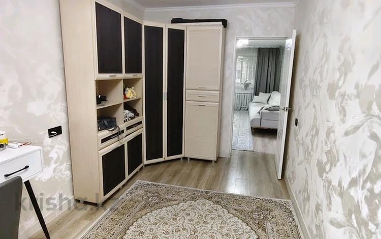 3-комнатная квартира · 60 м² · 1/5 этаж, мкр Айнабулак-3 за 42 млн ₸ в Алматы, Жетысуский р-н — фото 2