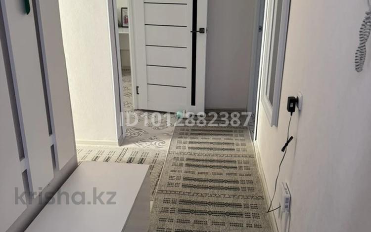 2-комнатная квартира · 50 м² · 5/5 этаж, мкр 8 290/2 — ДВД, Университет Жубанов за 16 млн ₸ в Актобе — фото 2