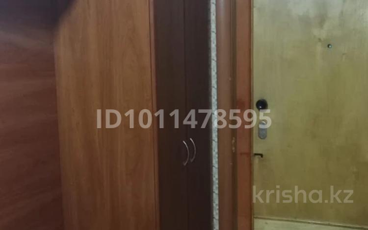 3-комнатная квартира · 60.1 м² · 4/5 этаж, мкр Северо-Восток, Мкр Северо-Восток 2 41 за 150 000 ₸ в Уральске — фото 2
