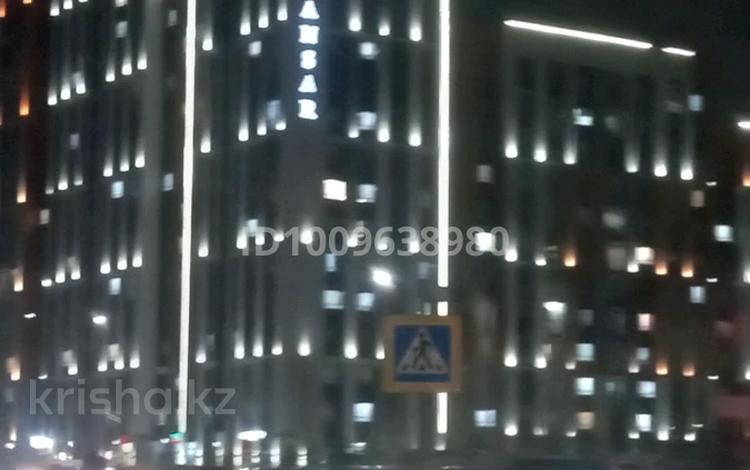 1-бөлмелі пәтер · 38.3 м² · 2/16 қабат, Ракымжан Кошкарбаев 54/1, бағасы: 23.8 млн 〒 в Астане, Алматы р-н — фото 2