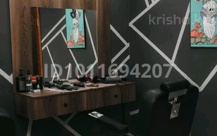 Салоны красоты · 42.1 м² за 60 000 ₸ в Караганде, Казыбек би р-н — фото 2