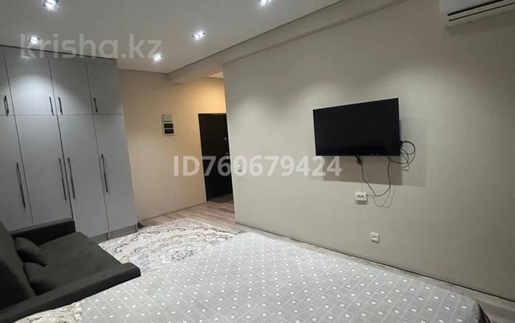 1-комнатная квартира · 65 м² · 2/3 этаж, Батырбекова 26 — Рядом мавзолей Х. А. Яссави. Театр за 13 000 〒 в Туркестане — фото 11