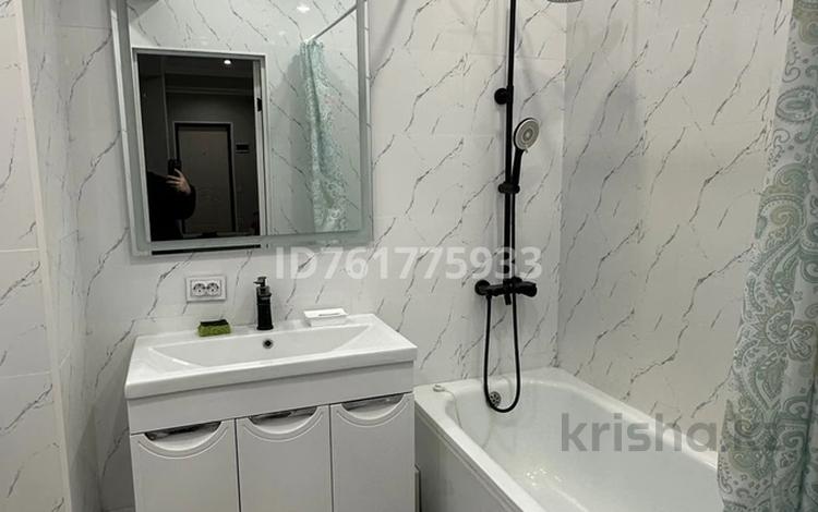2-бөлмелі пәтер · 72 м² · 5/10 қабат, Жунисова 8/6, бағасы: 280 000 ₸ в Алматы, Наурызбайский р-н — фото 2