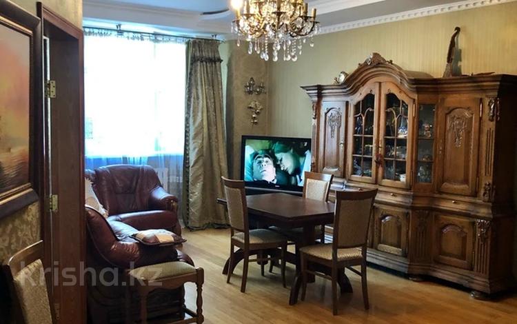 5-комнатная квартира, 140 м², 1/3 этаж, мкр Жетысу-2 2а за 78 млн 〒 в Алматы, Ауэзовский р-н — фото 2