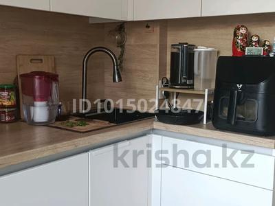 2-бөлмелі пәтер · 50 м² · 3/5 қабат, Минина 42 — Обо больница им Султанова, онко диспансер, бағасы: 23.5 млн ₸ в Павлодаре