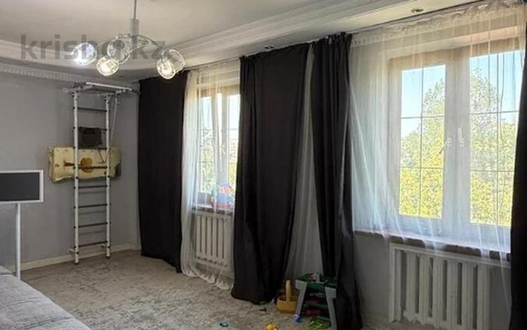 3-комнатная квартира · 58 м² · 3/4 этаж, мкр №1 79 за 32.5 млн ₸ в Алматы, Ауэзовский р-н — фото 2