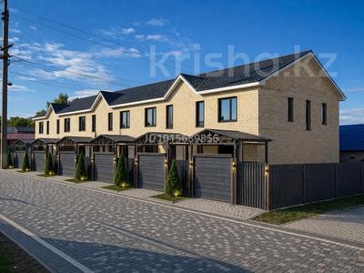 Отдельный дом · 4 комнаты · 140 м² · 2 сот., мкр Старый Аэропорт, Евразийская 83 — Коньяхина за 40 млн ₸ в Уральске
