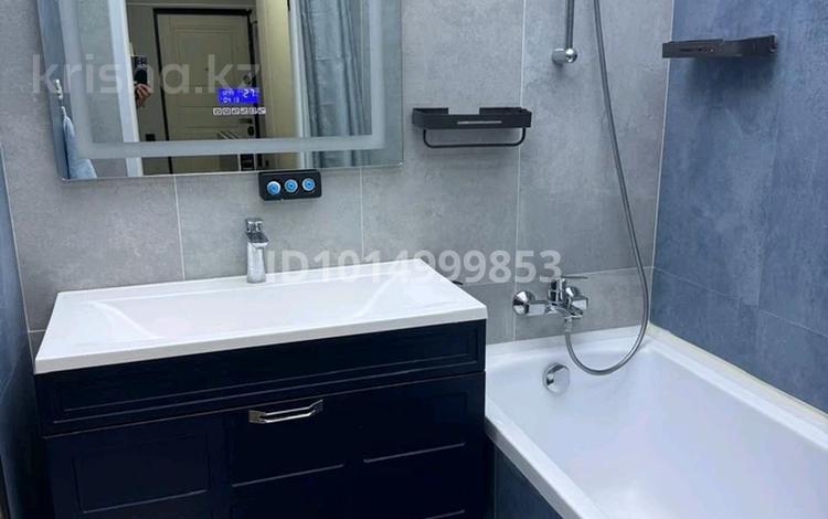 2-бөлмелі пәтер · 70 м² · 5/13 қабат, Есенова 160/3, бағасы: 30 000 ₸ в Алматы, Жетысуский р-н — фото 2