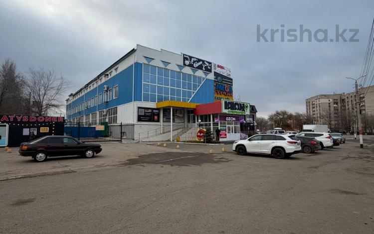 Свободное назначение, магазины и бутики, фитнес и спорт · 600 м² за 1.5 млн ₸ в Уральске — фото 11