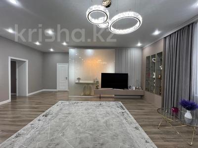 4-бөлмелі пәтер · 160 м² · 3/9 қабат, Набережная 49а, бағасы: 125 млн ₸ в Костанае