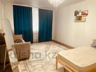 1-комнатная квартира · 41 м² · 3/5 этаж, Майкудук, мкр Голубые пруды за 21 млн ₸ в Караганде, Алихана Бокейханова р-н