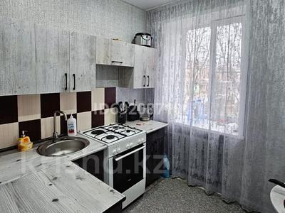 3-комнатная квартира, 60 м², 2/2 этаж, Промышленная за 12.9 млн 〒 в Усть-Каменогорске