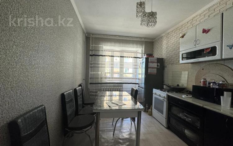 3-комнатная квартира · 91.4 м² · 1/5 этаж, Юность 4 за 35.5 млн ₸ в Семее — фото 2