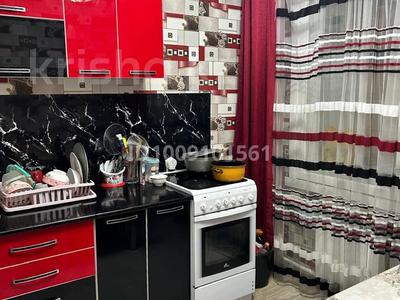 2-бөлмелі пәтер · 58 м² · 3/5 қабат, Машиностроителей 2, бағасы: 150 000 〒 в Усть-Каменогорске